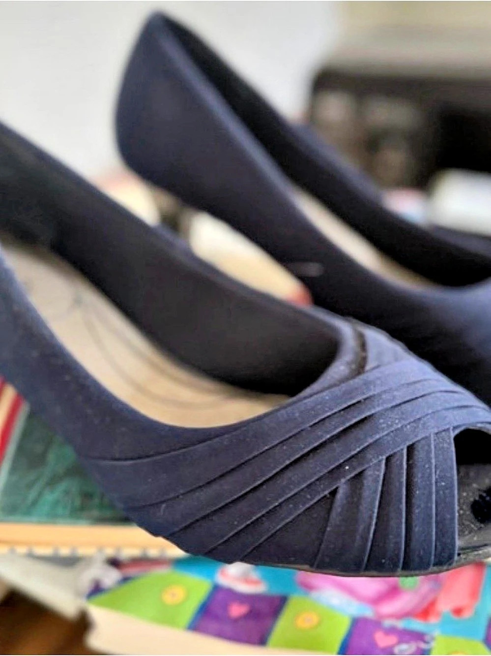 Marbella Pleated Toe Pumps in Blue
